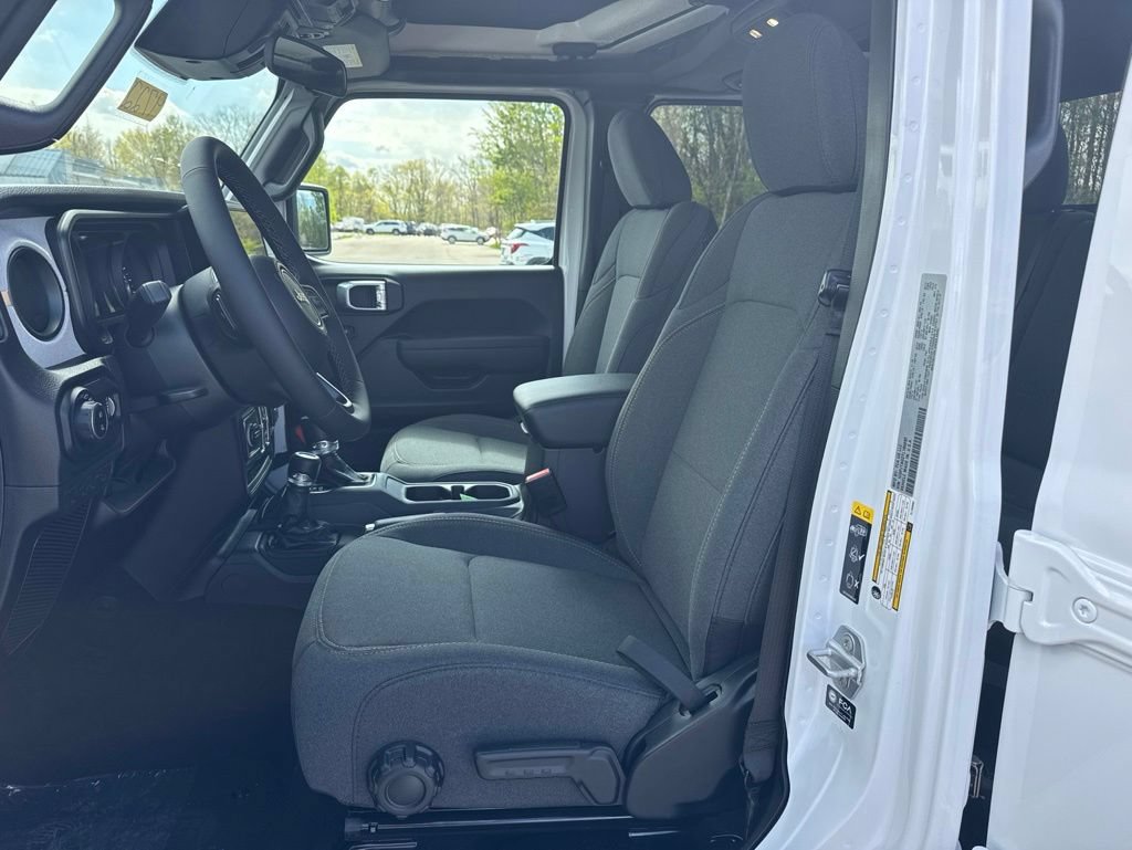 New 2026 Jeep Gladiator Sport AWD/4WD image 6