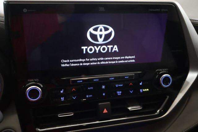 Used 2021 Toyota Highlander Platinum AWD/4WD image 20