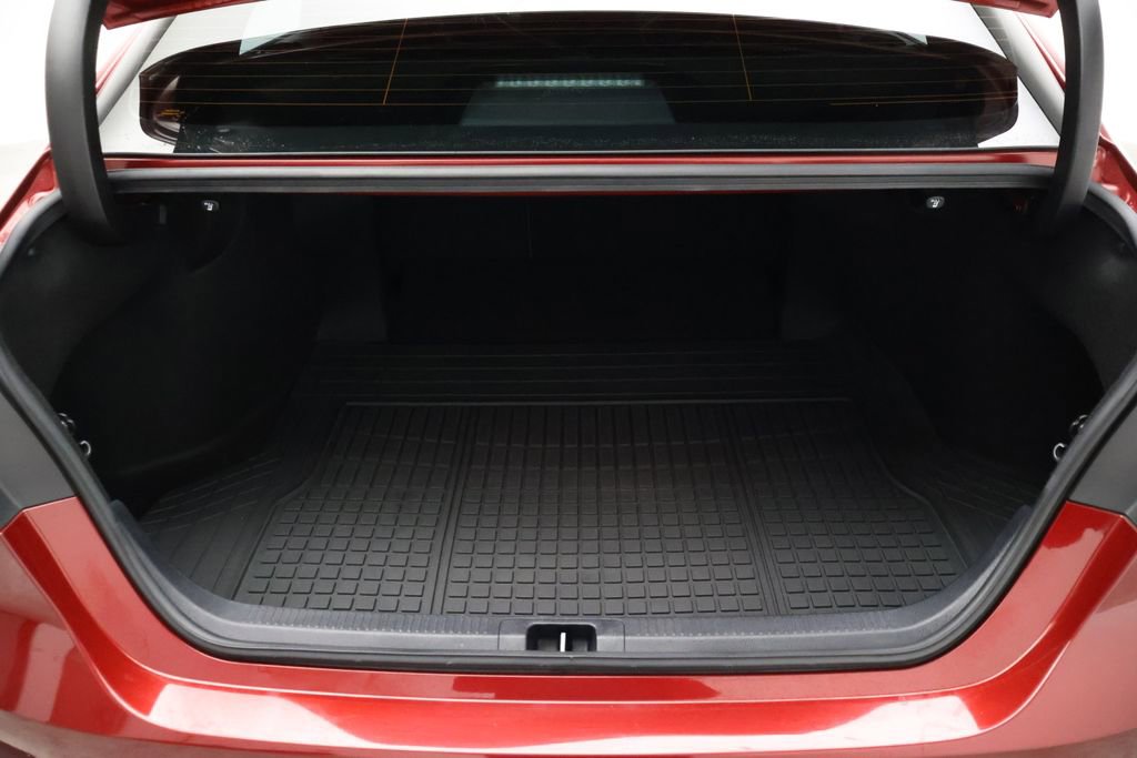 Used 2022 Toyota Camry LE image 22