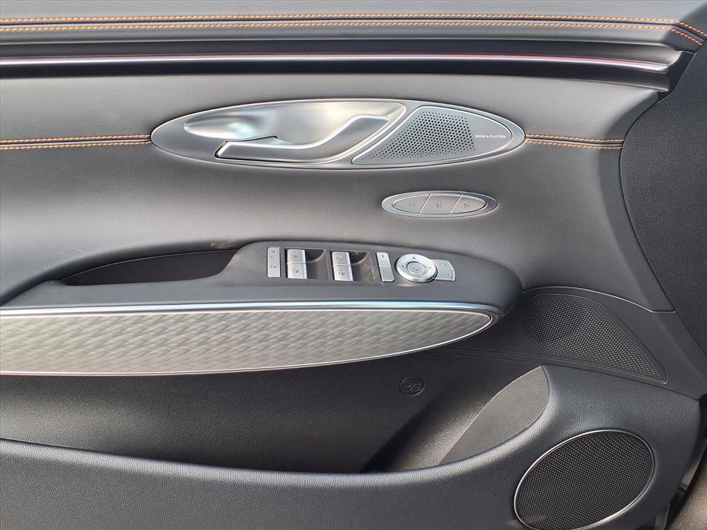 New 2026 Genesis GV70 2.5T Sport Prestige image 13