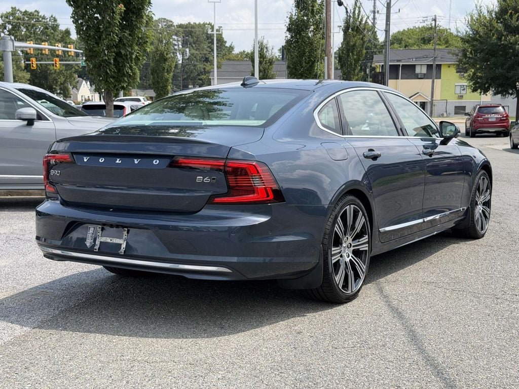 Used 2023 Volvo S90 B6 Plus AWD/4WD image 20
