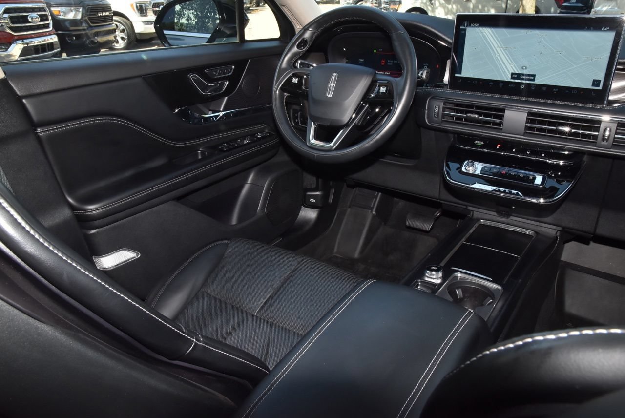 Certified 2024 Lincoln Corsair Grand Touring AWD/4WD image 15