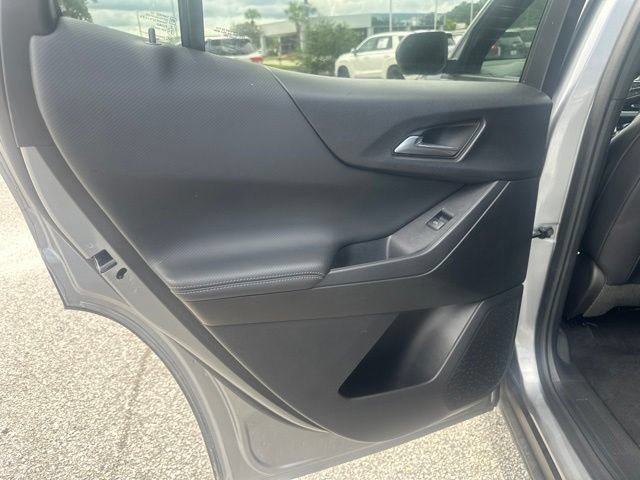 Used 2025 Chevrolet Equinox LT w/ Convenience Package II FWD image 16