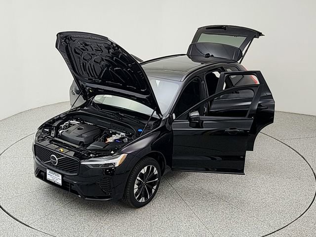 New 2026 Volvo XC60 T8 Plus w/ Climate Package AWD/4WD image 49