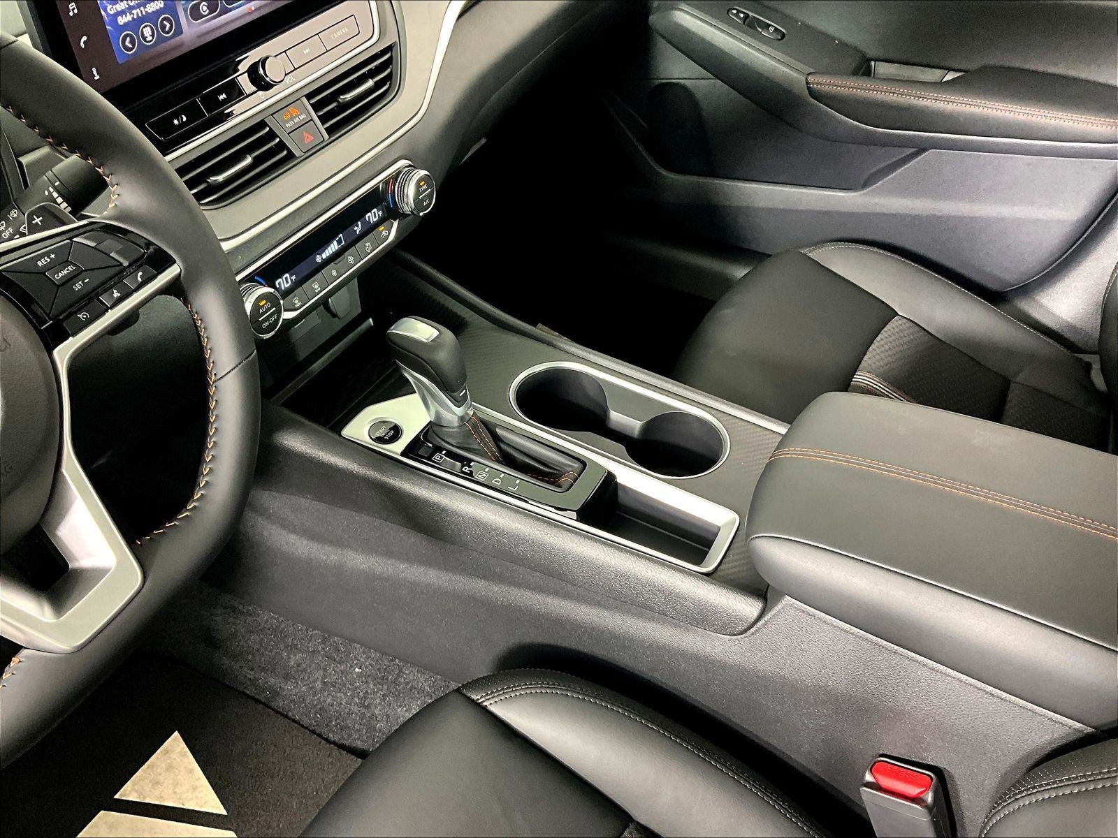 New 2026 Nissan Altima 2.5 SR w/ SR Midnight Edition Package FWD image 12