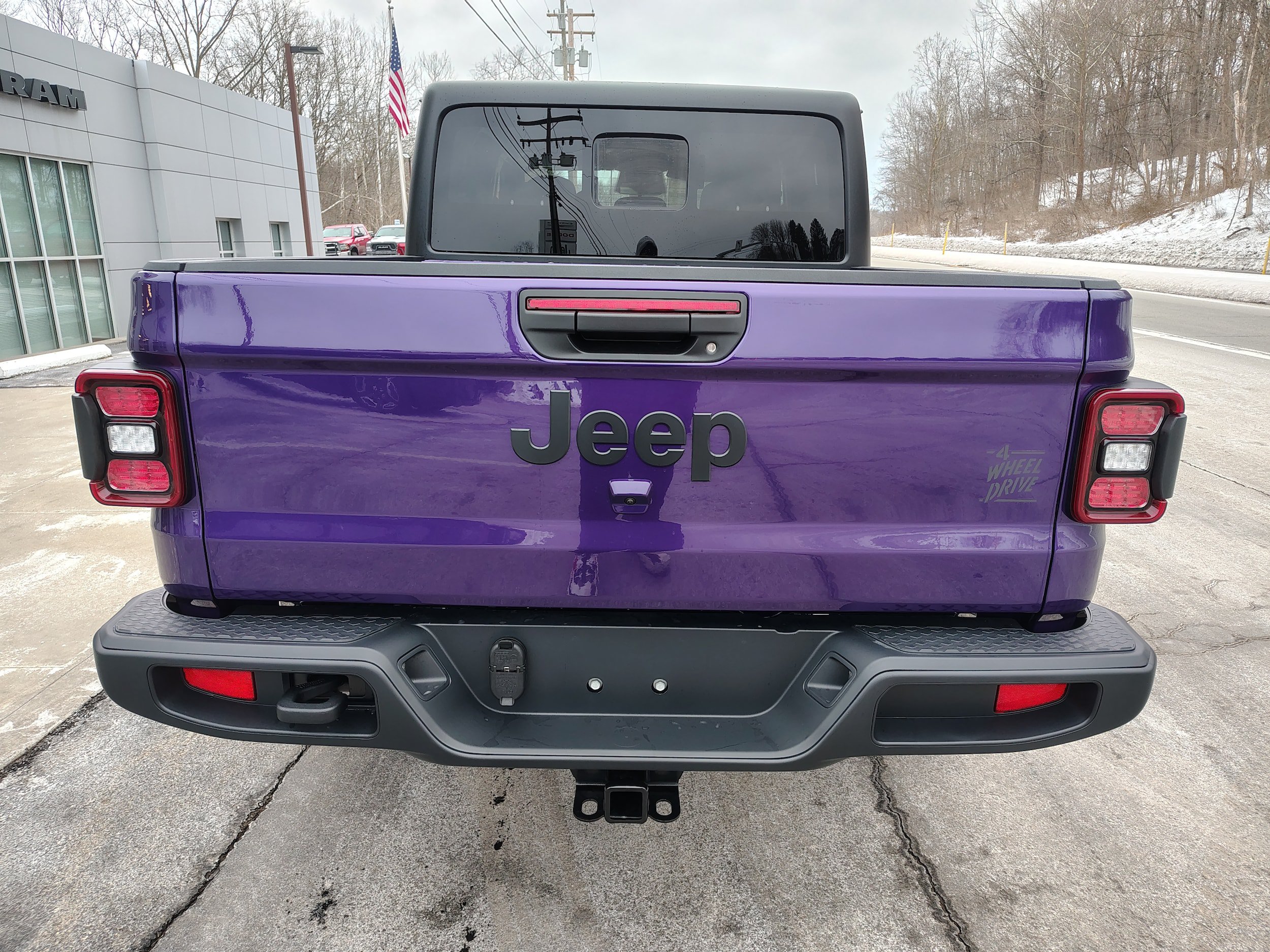 New 2026 Jeep Gladiator Sport AWD/4WD image 9