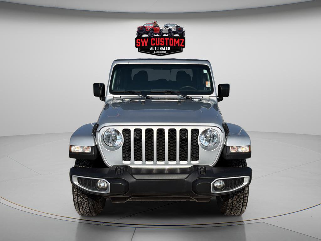 Used 2023 Jeep Gladiator Sport image 2
