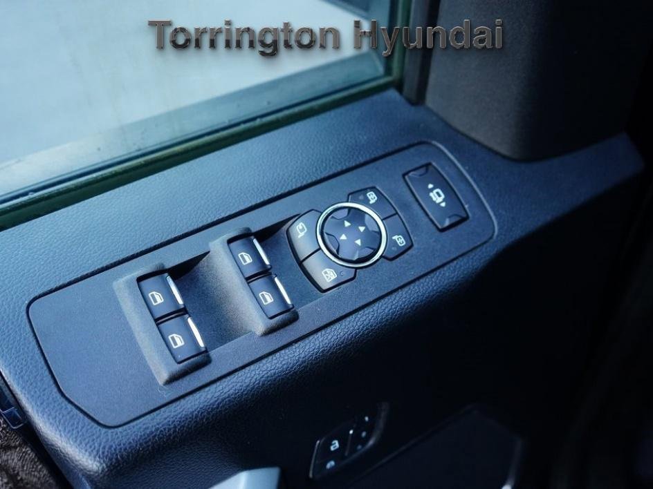 Used 2017 Ford F250 Lariat w/ Chrome Package image 24