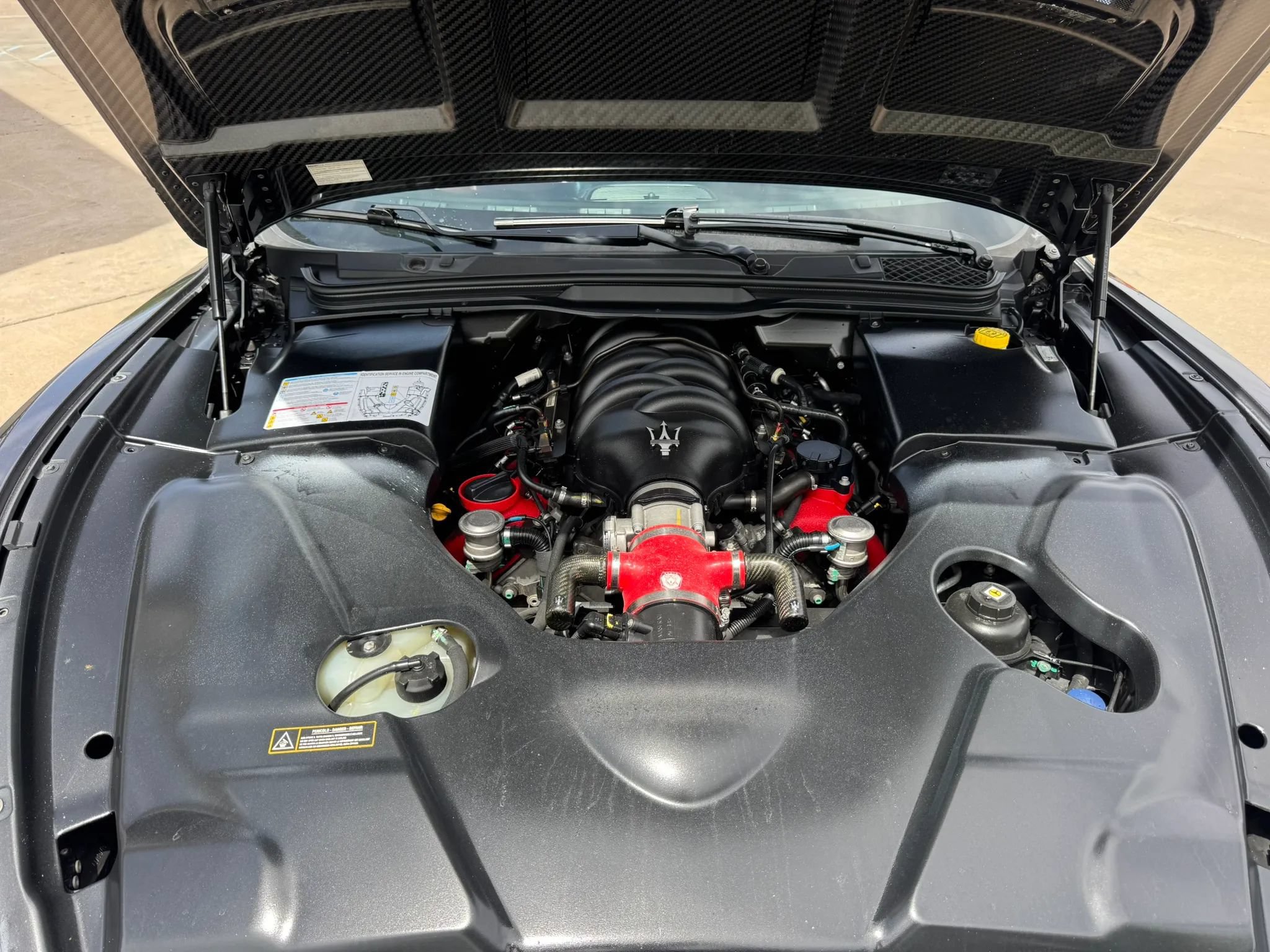 Used 2014 Maserati GranTurismo Sport RWD image 38