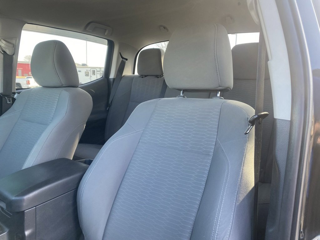 Used 2019 Toyota Tacoma SR5 image 11