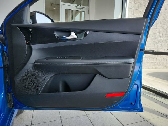Certified 2023 Kia Forte GT-Line image 21