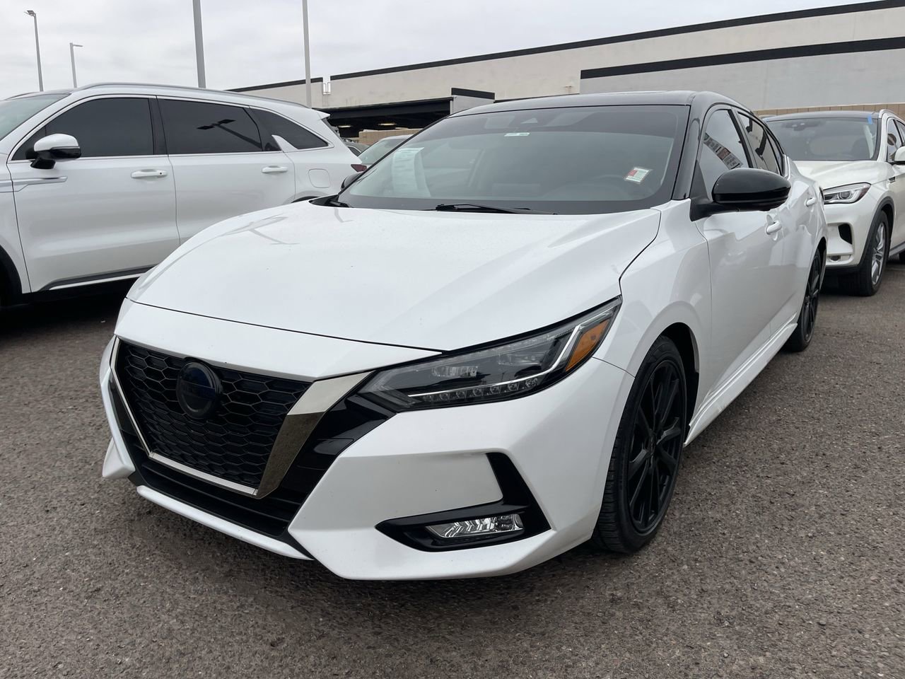 Used 2023 Nissan Sentra SR w/ SR Premium Package image 3