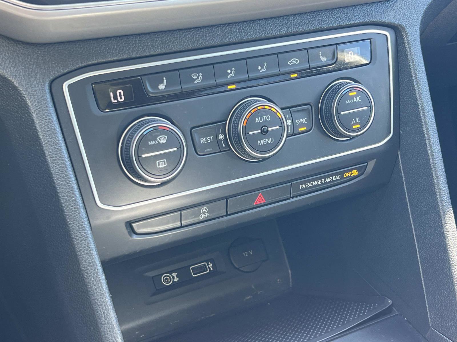 Used 2019 Volkswagen Atlas SE w/ Panoramic Sunroof Package image 15