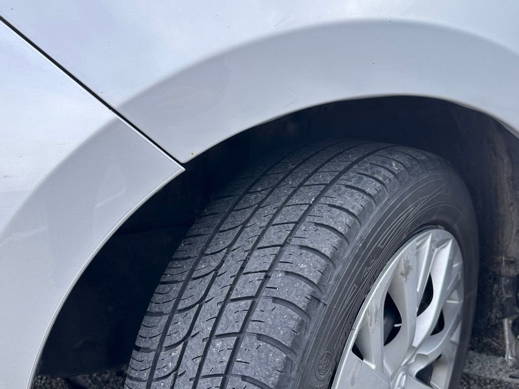 Used 2019 Toyota Corolla LE image 9