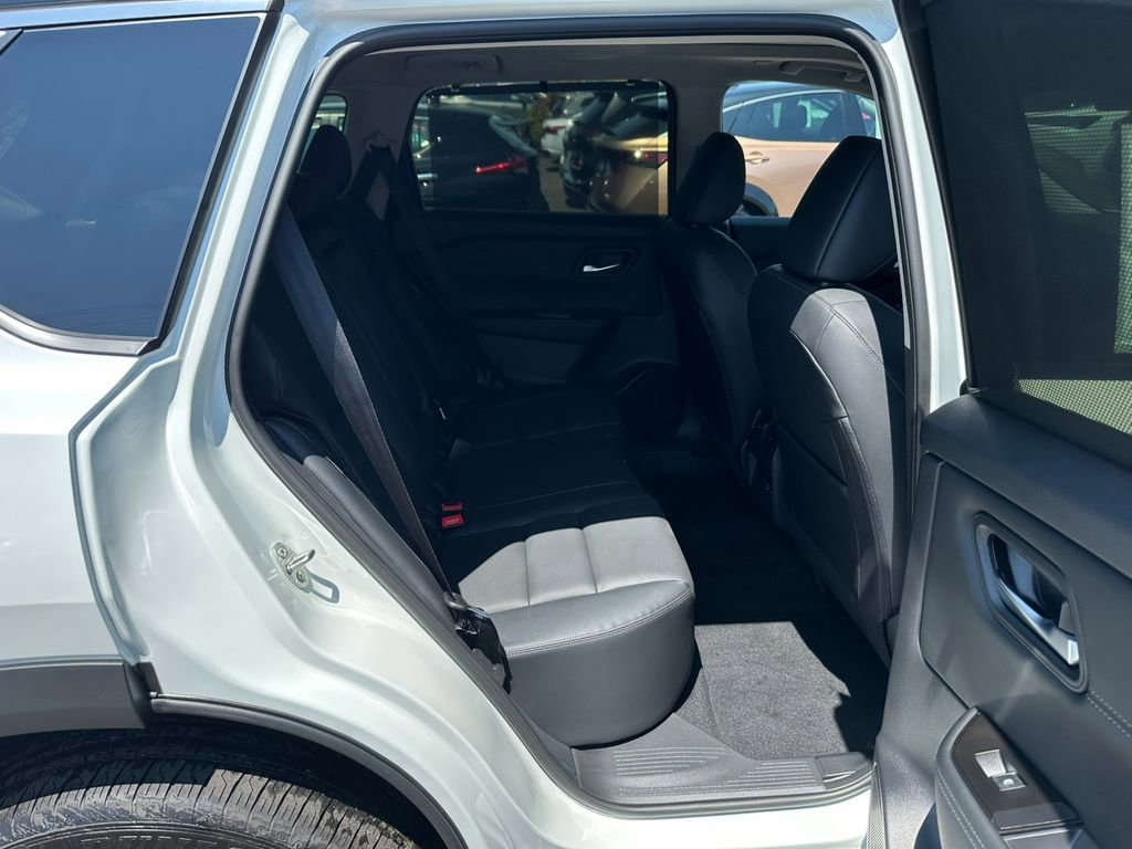 New 2025 Nissan Rogue SL w/ Tech Package image 27