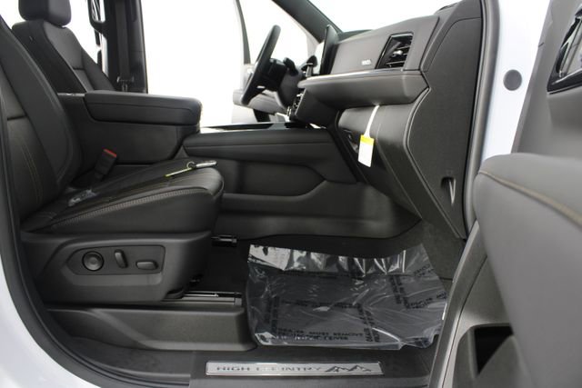 New 2026 Chevrolet Tahoe High Country w/ Sun And Tow Package AWD/4WD image 28