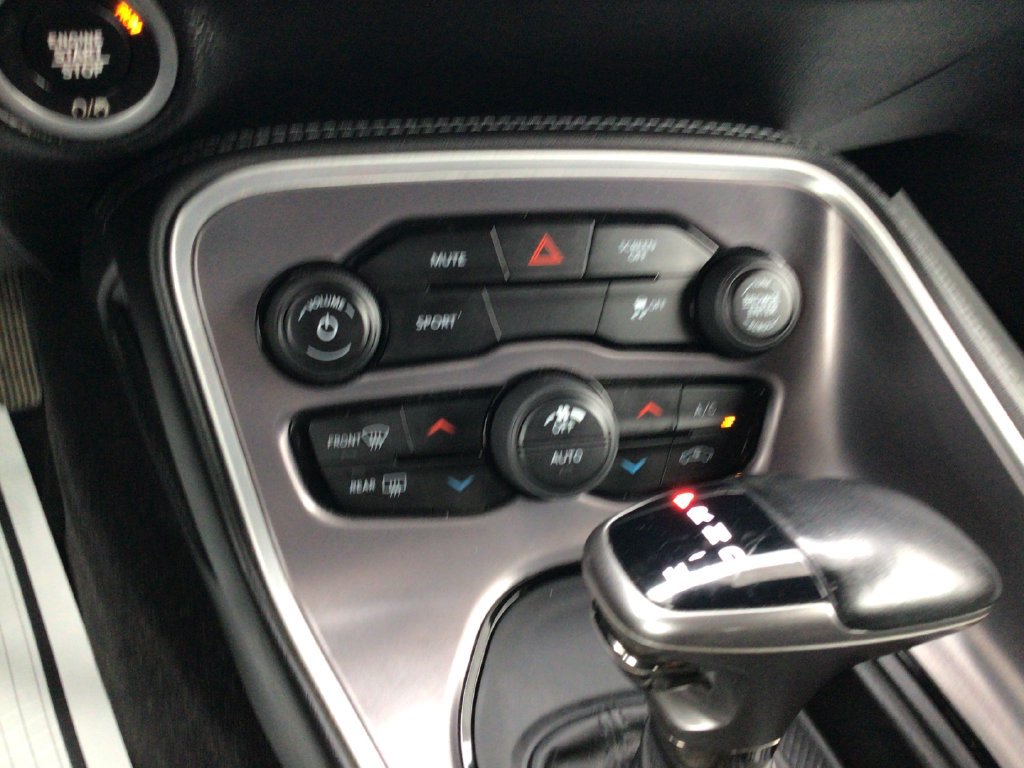 Used 2019 Dodge Challenger SXT RWD image 19