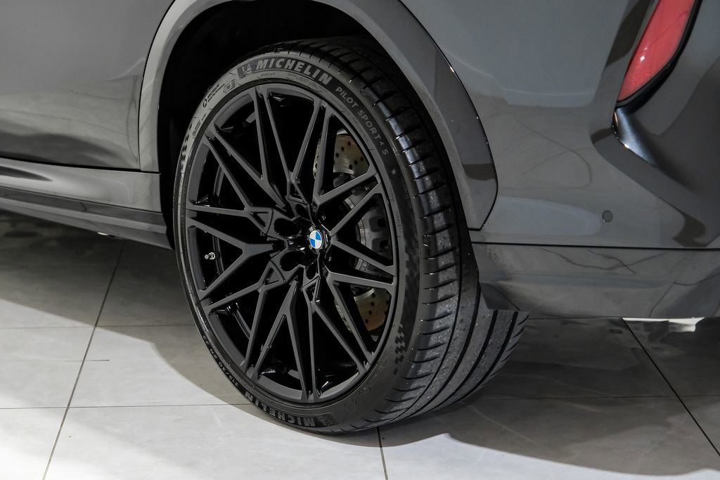 Used 2025 BMW X6 M Competition w/ Executive Package image 60