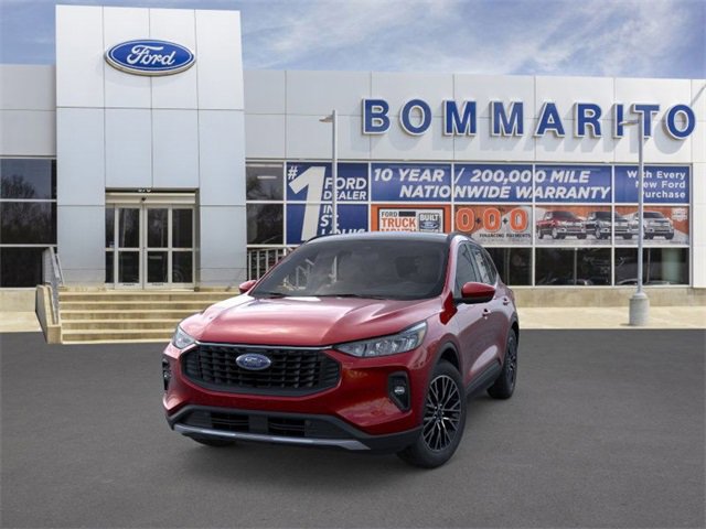 New 2025 Ford Escape SE image 2
