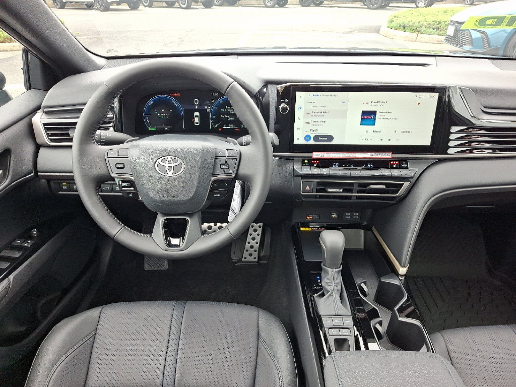 Used 2026 Toyota Camry XSE FWD image 12