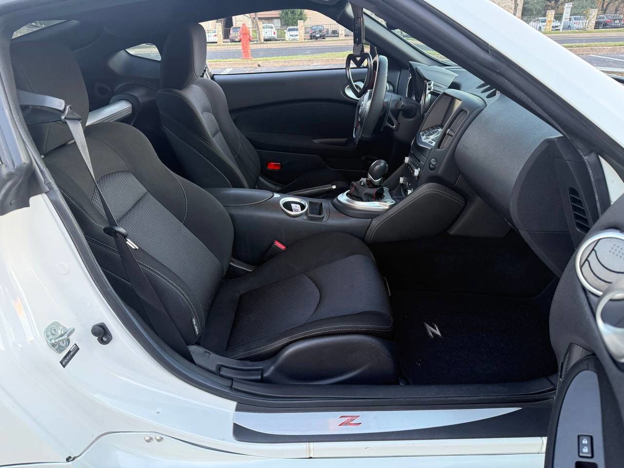 Used 2016 Nissan 370Z Coupe image 13