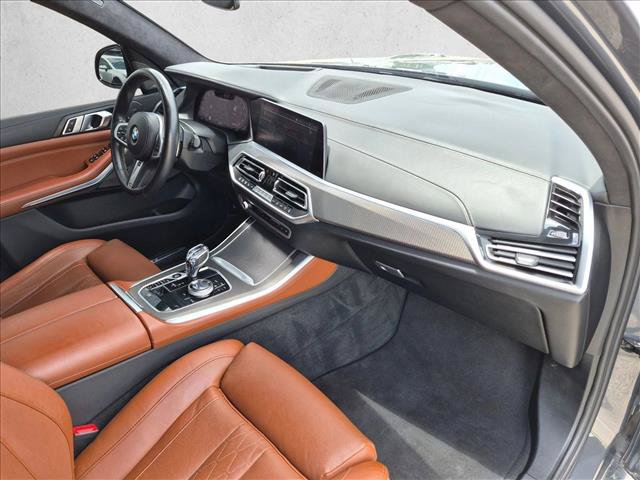 Used 2022 BMW X5 M50i AWD/4WD image 22