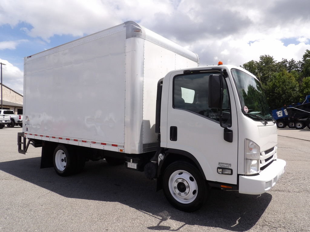 Used 2019 Isuzu NPR RWD image 10