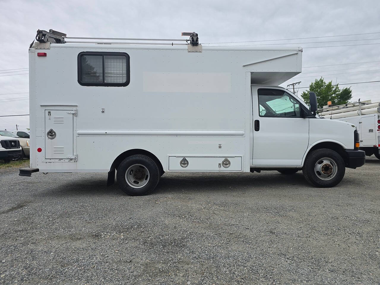 Used 2009 Chevrolet Express 3500 RWD image 5