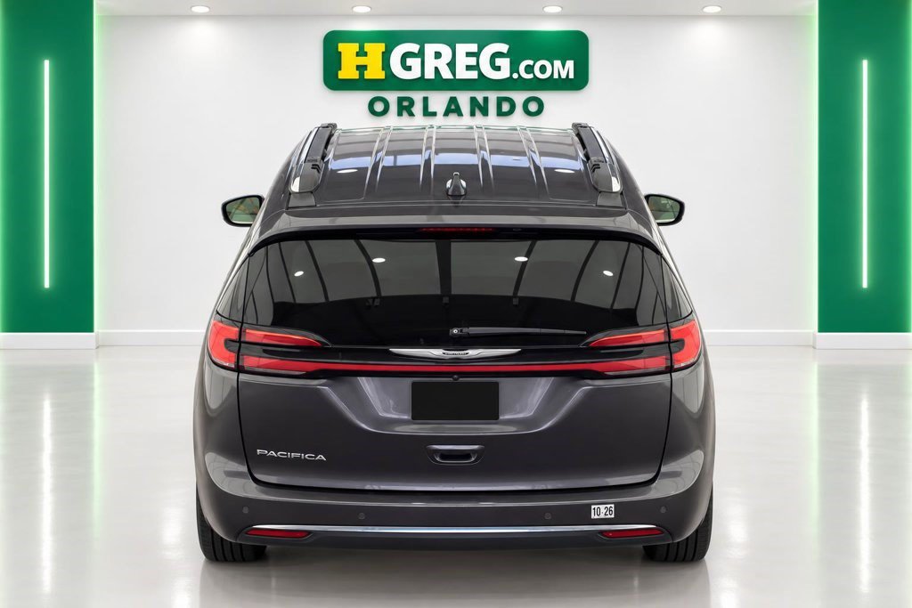 Used 2021 Chrysler Pacifica Touring-L FWD image 8