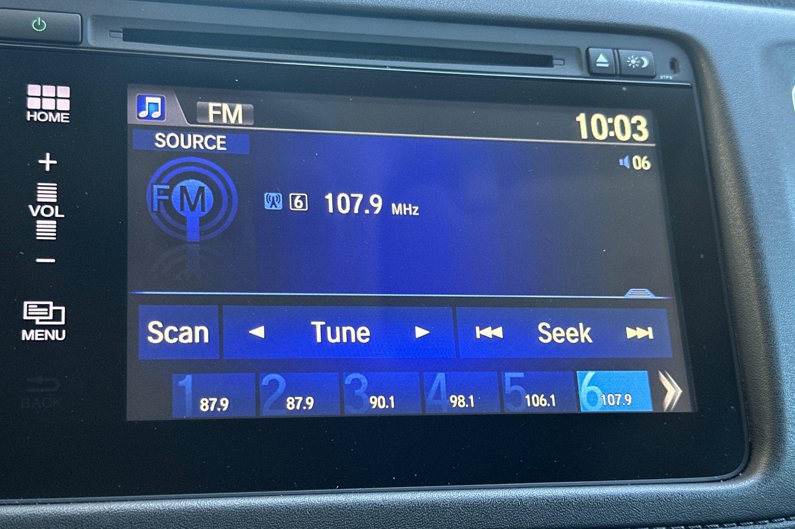 Used 2018 Honda HR-V EX image 22