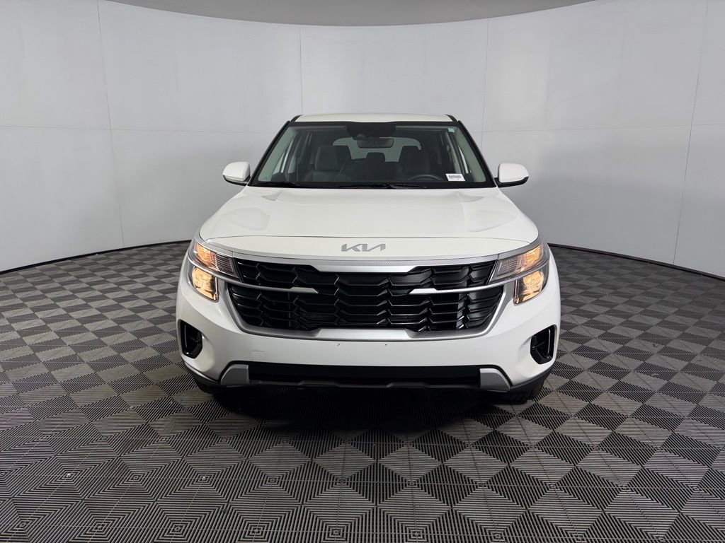 Used 2026 Kia Seltos LX AWD/4WD image 11