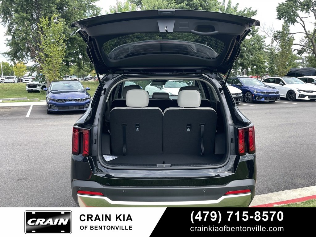 New 2025 Kia Sorento S image 7