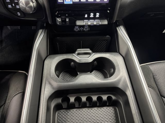 New 2026 RAM 1500 Laramie AWD/4WD image 17