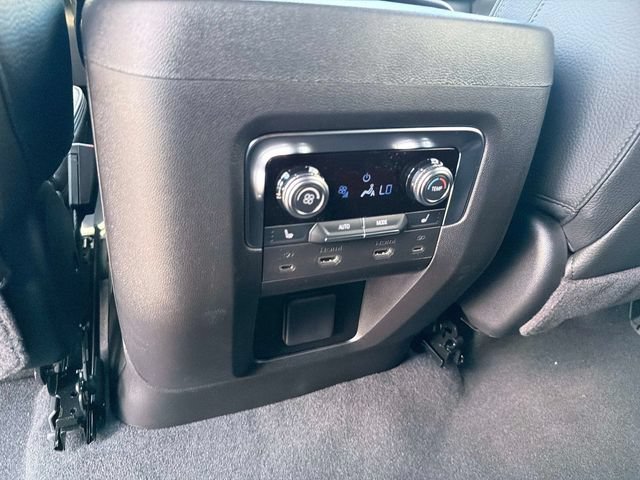 New 2026 GMC Yukon XL Denali w/ Denali Reserve Package RWD image 16