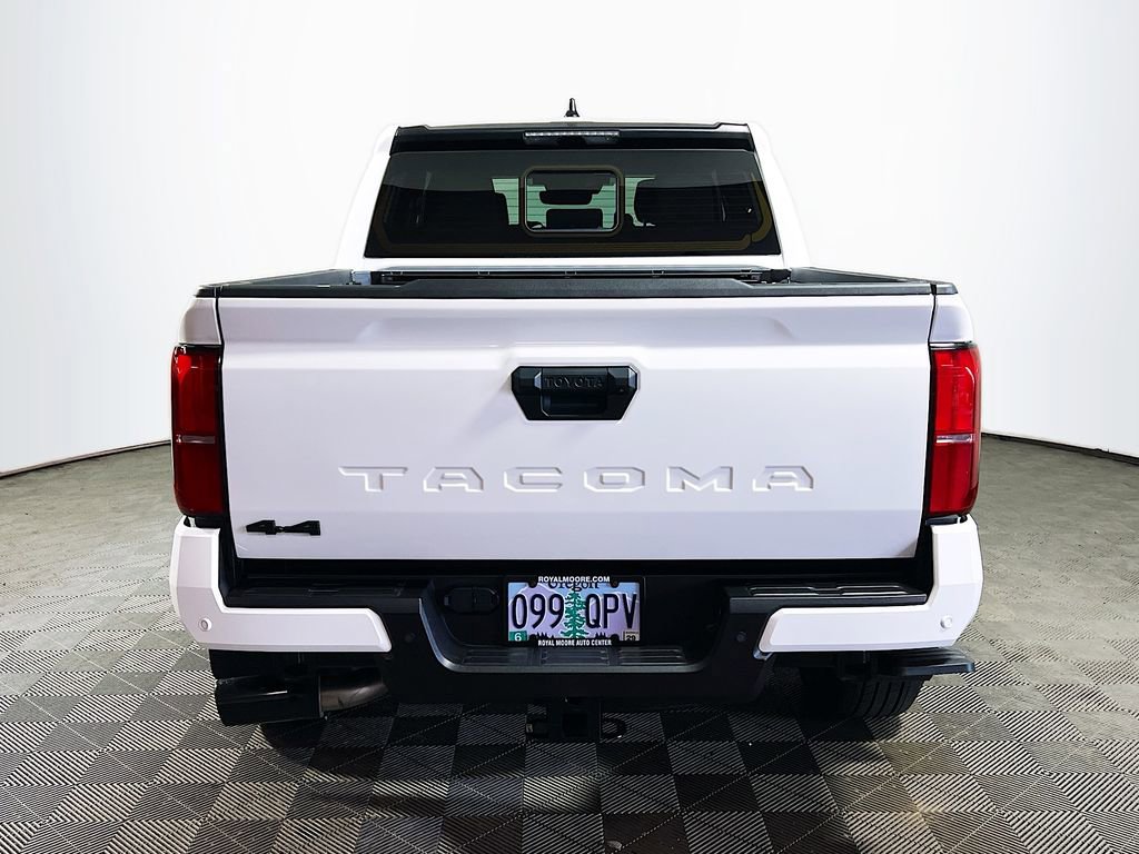 Certified 2025 Toyota Tacoma SR5 AWD/4WD image 7