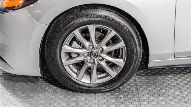 Used 2021 MAZDA MAZDA3 Sedan FWD image 32