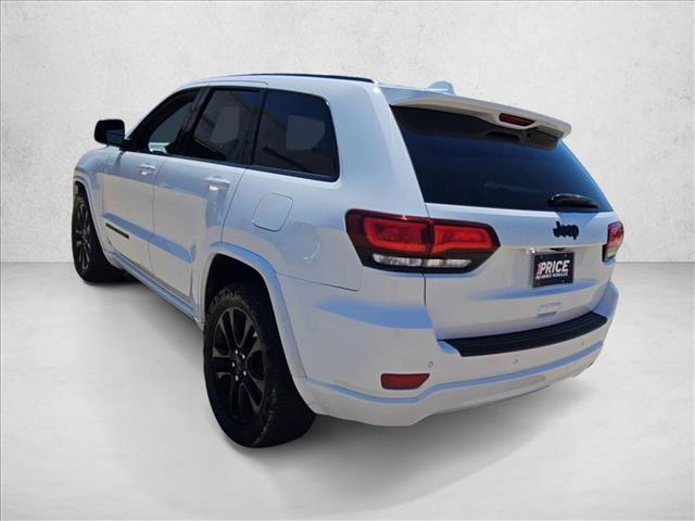 Used 2020 Jeep Grand Cherokee Altitude RWD image 6