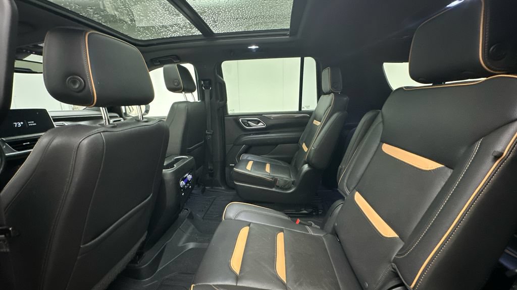 Used 2022 GMC Yukon XL AT4 AWD/4WD image 10
