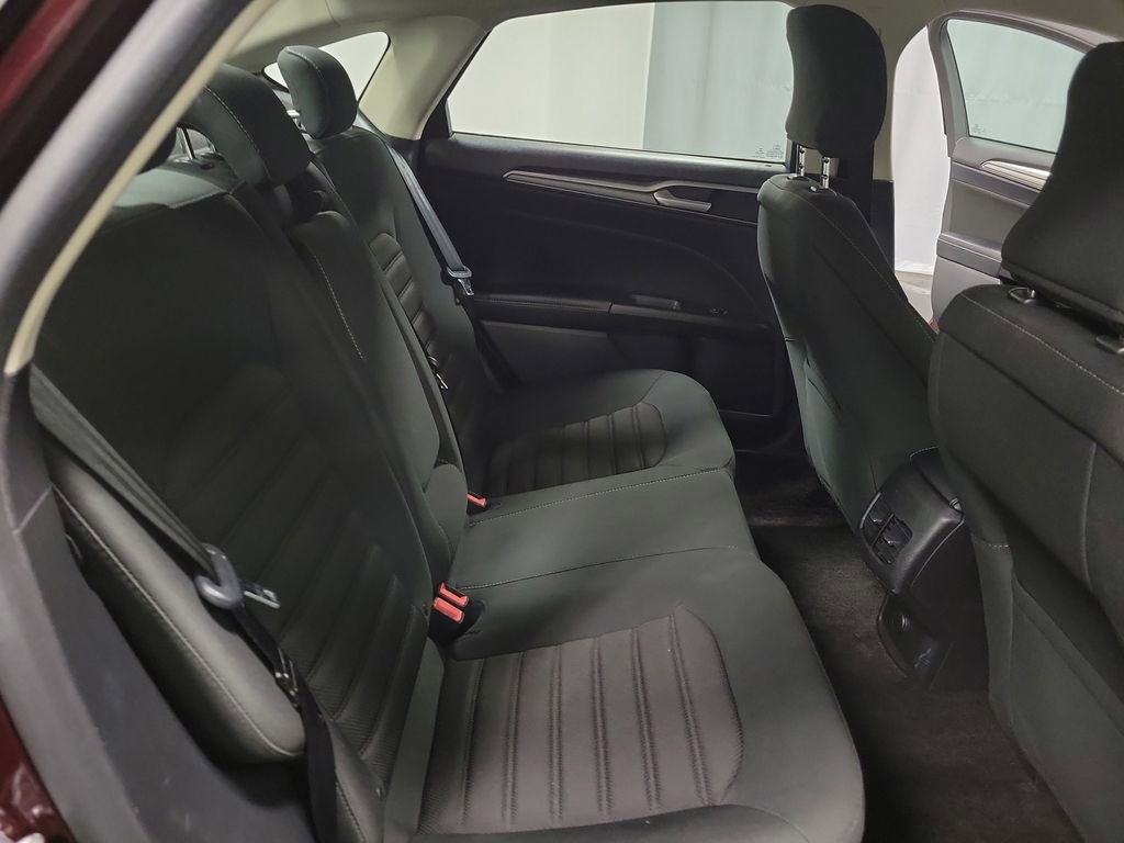 Used 2018 Ford Fusion SE w/ Fusion SE Technology Package image 20
