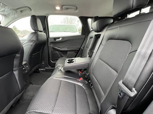 New 2026 Ford Escape SE image 16