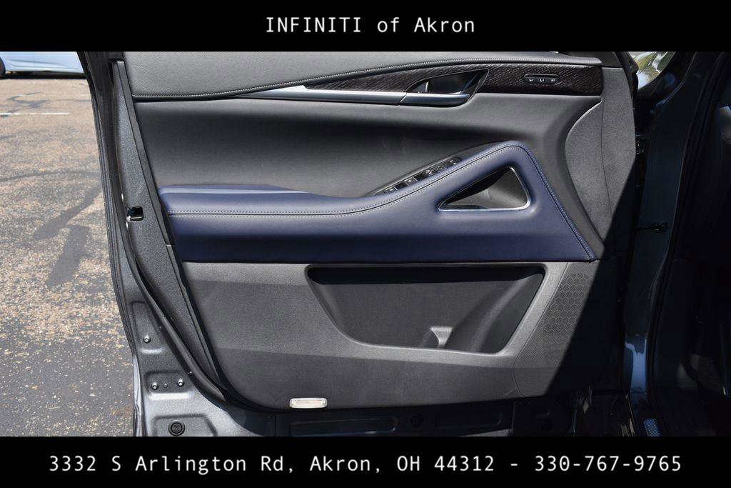 Used 2026 INFINITI QX60 Sport w/ Dark Cargo Package image 10