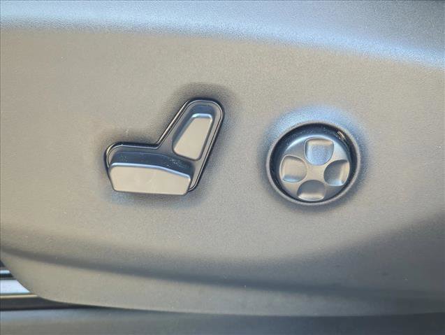 Used 2022 Chrysler Pacifica Limited image 10