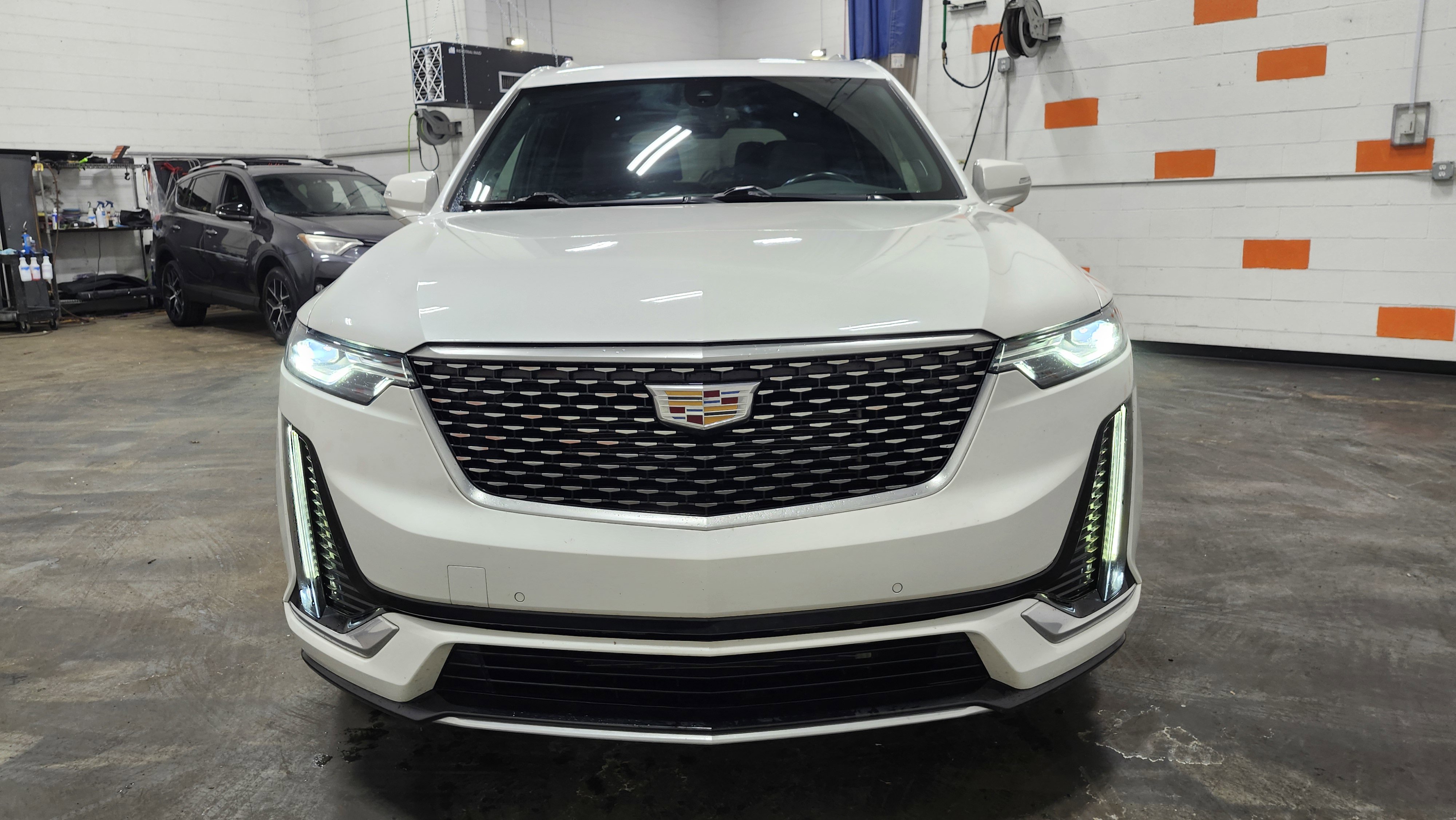 Used 2021 Cadillac XT6 Premium Luxury image 13