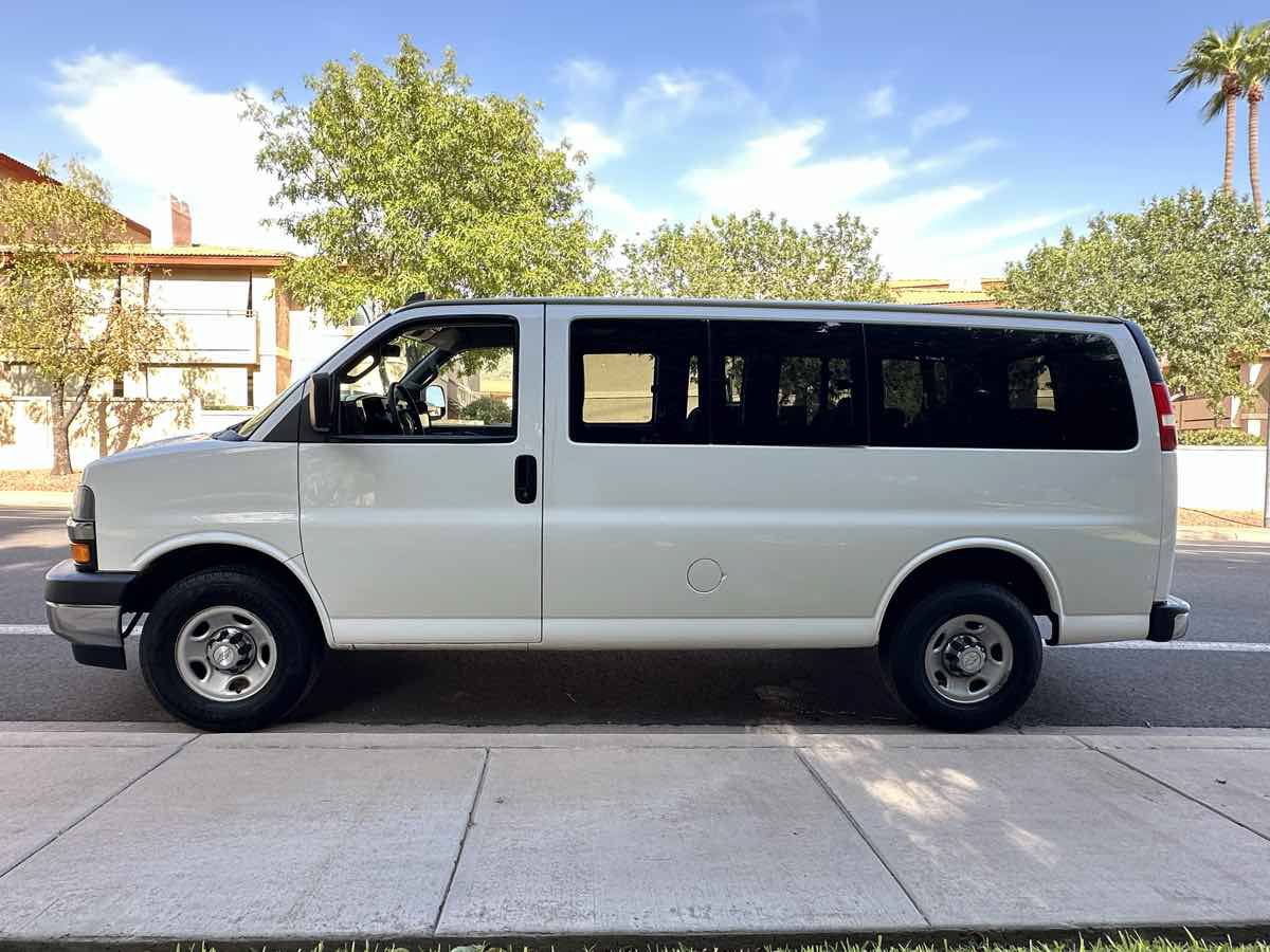 Used 2018 Chevrolet Express 3500 LT w/ LT Preferred Equipment Group RWD image 5
