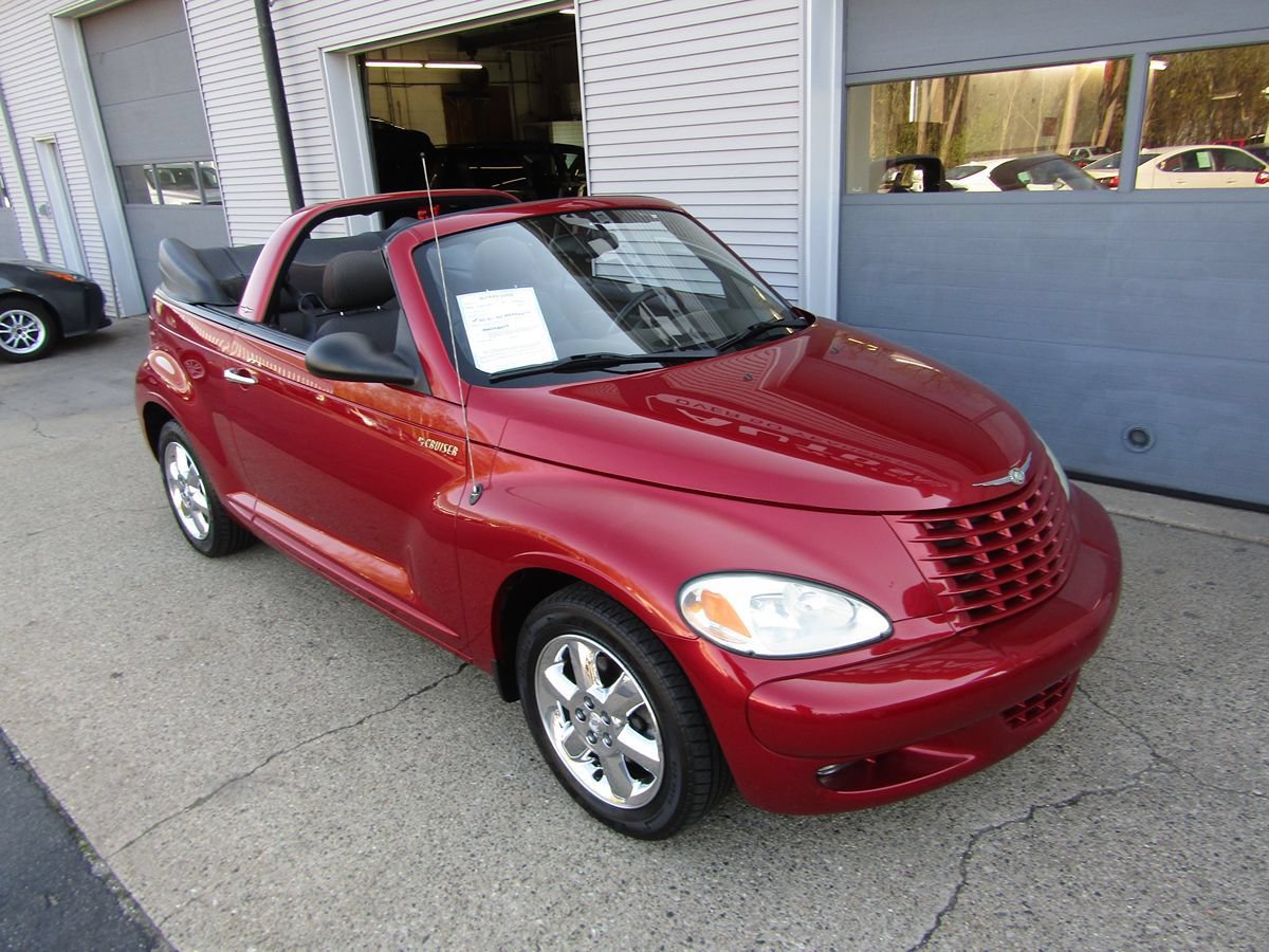 Used 2005 Chrysler PT Cruiser Touring FWD image 4
