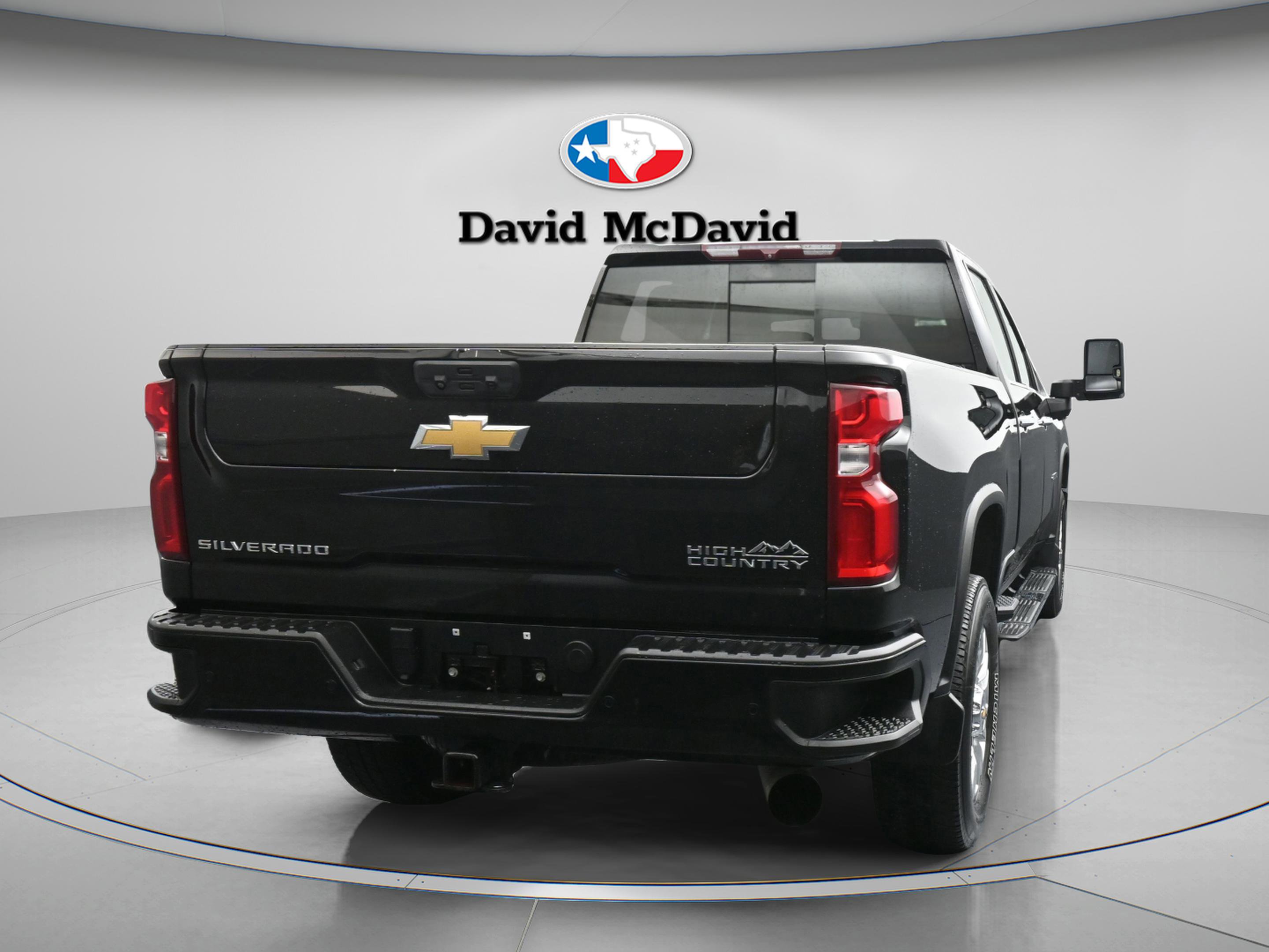 Used 2023 Chevrolet Silverado 2500 High Country w/ Safety Package II AWD/4WD image 8