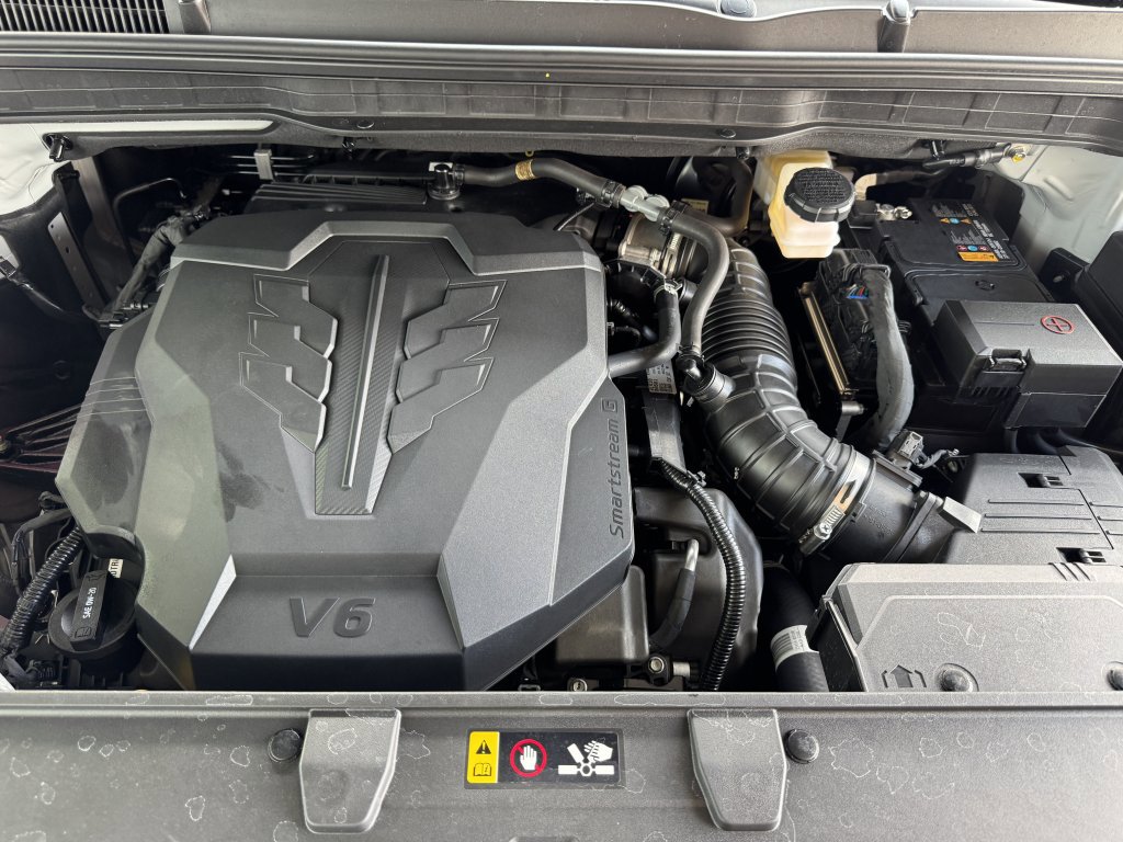 Used 2024 Kia Carnival SX Prestige FWD image 49
