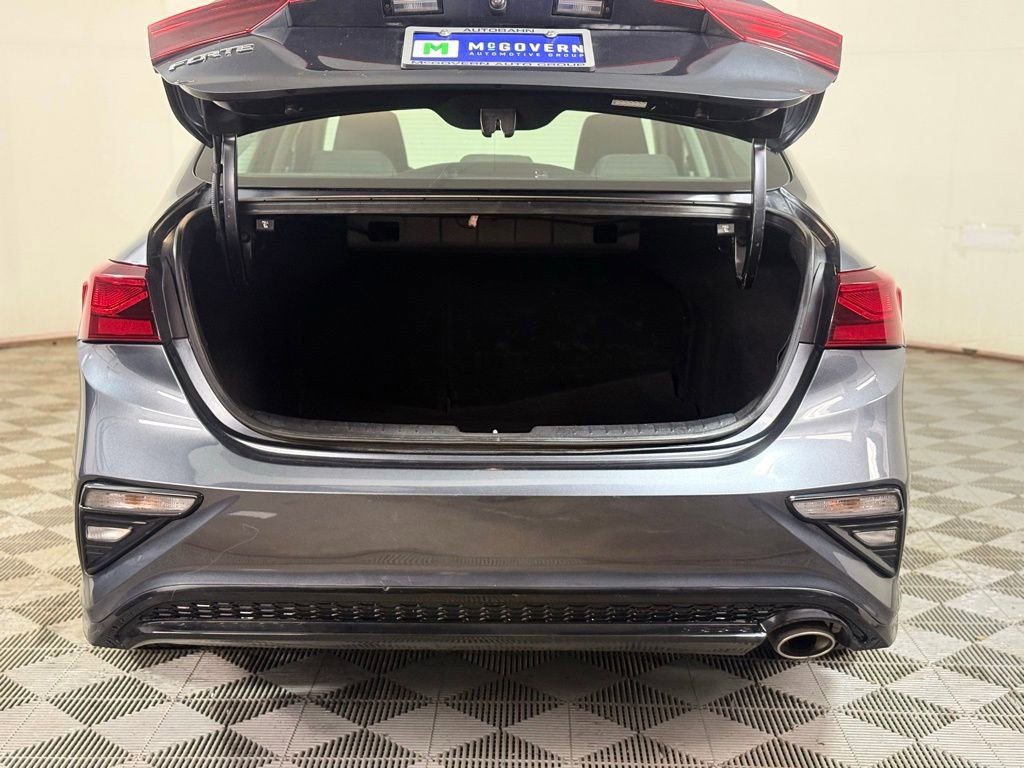 Used 2020 Kia Forte LXS FWD image 6