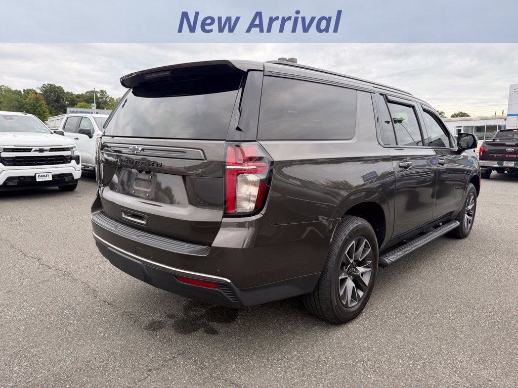 Used 2021 Chevrolet Suburban Z71 w/ Z71 Off-Road Package AWD/4WD image 7