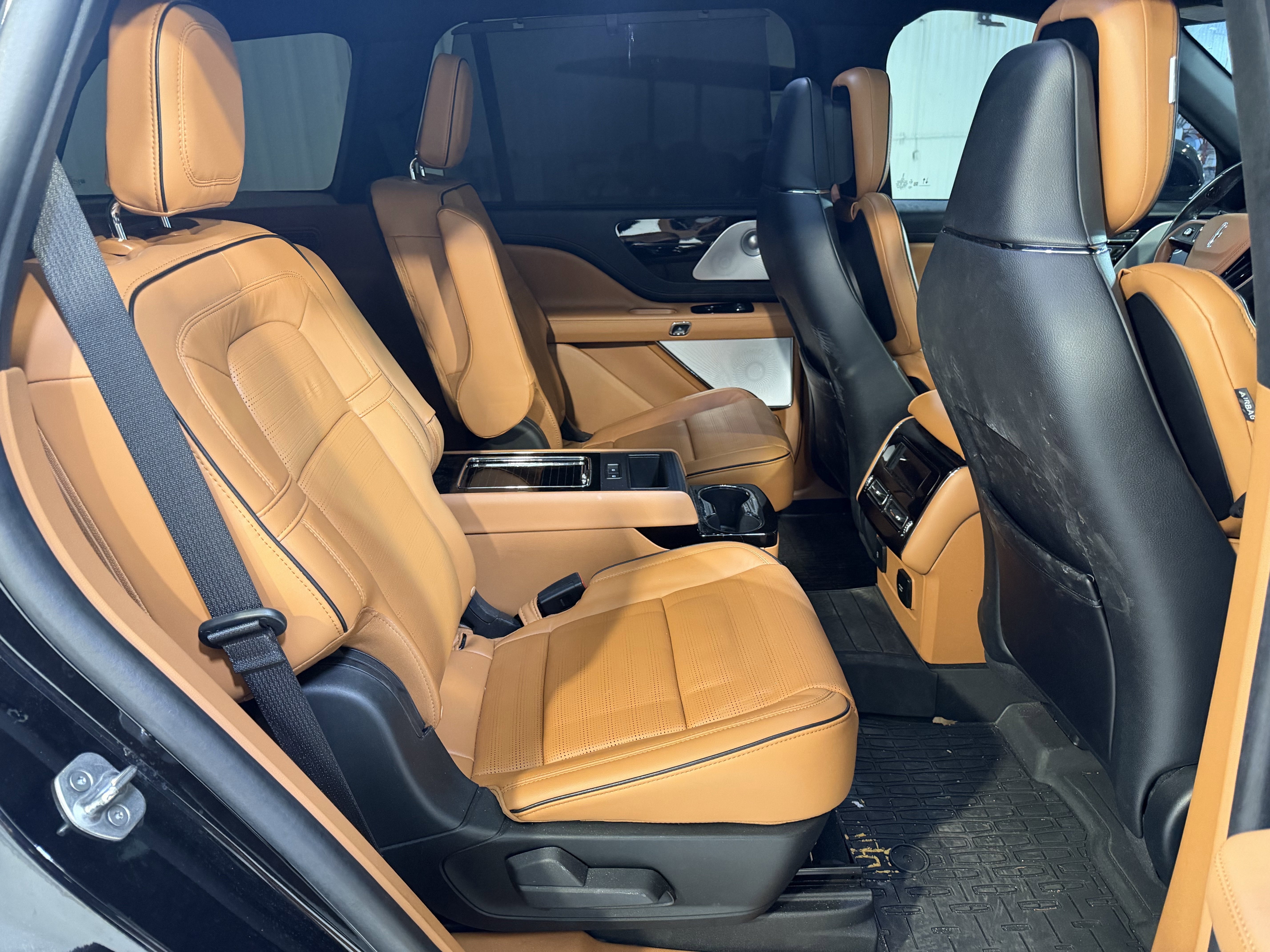 Used 2023 Lincoln Aviator Black Label w/ Dynamic Handling Package AWD/4WD image 13